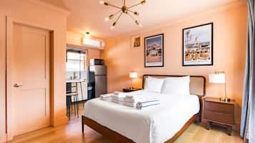 1 Schlafzimmer, Schreibtisch, Bügeleisen/Bügelbrett, WLAN