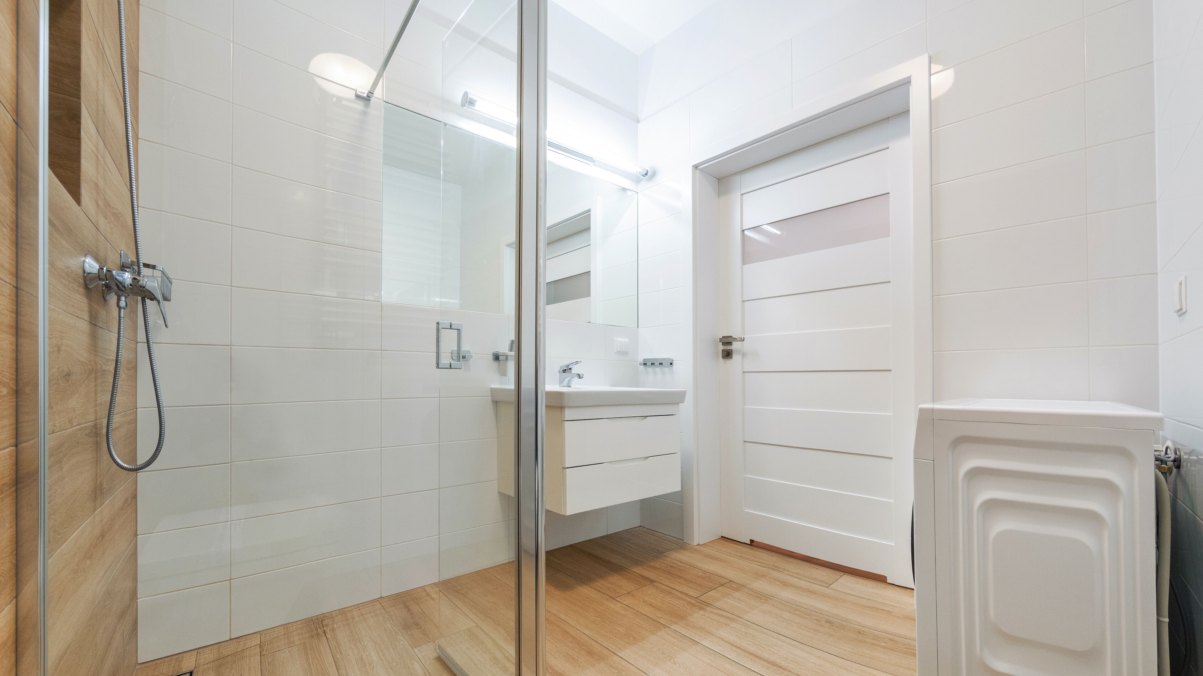 Studio (106/4) | Bathroom | Shower, towels