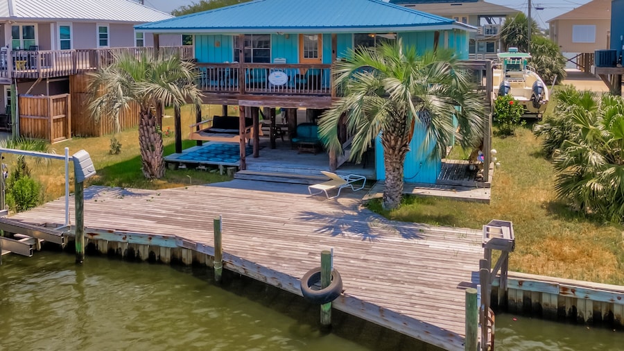 Casa Azul - 315 Port Royal 3 Bedroom Home by RedAwning