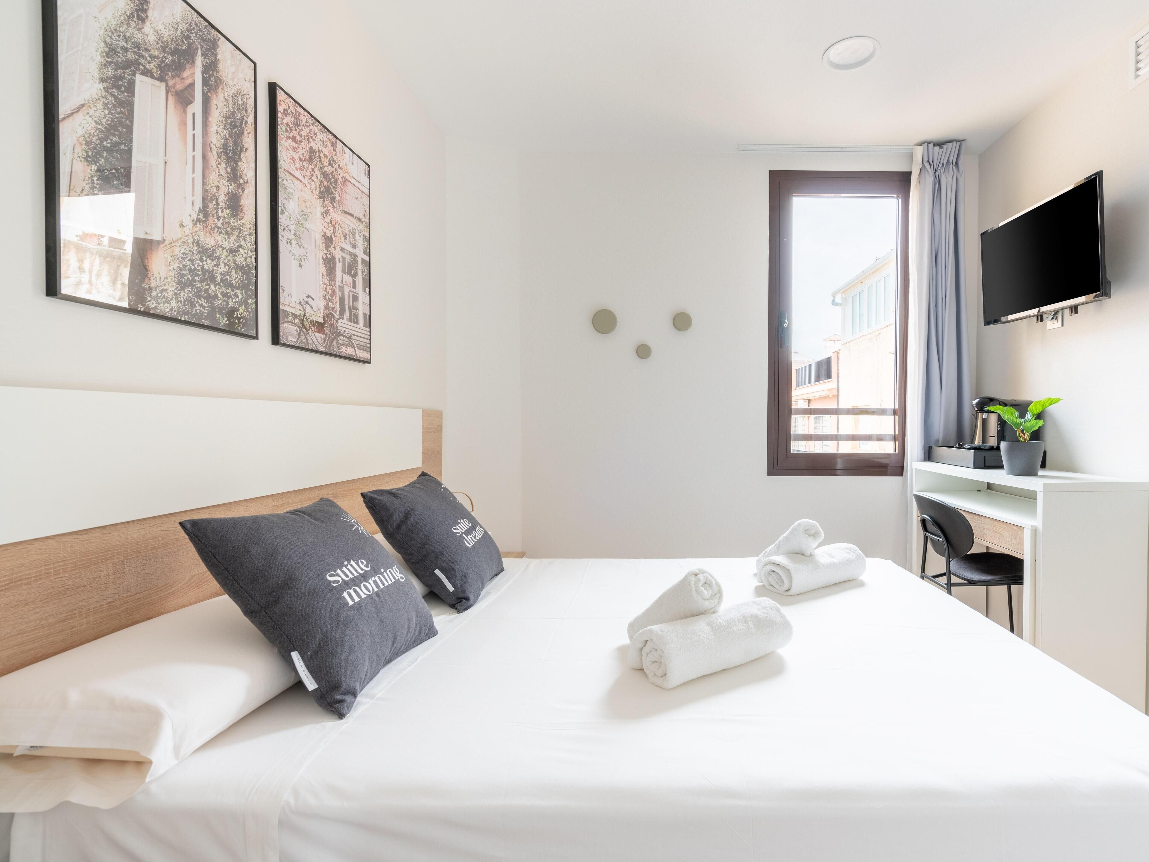 Economy Double Room | Een bureau, een laptopwerkplek, gratis wifi, beddengoed