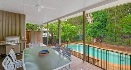33 Esprit Drive - Rainbow Beach. Walk to the beach Pool.