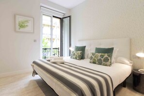 2 habitaciones, tabla de planchar con plancha y wifi gratis 