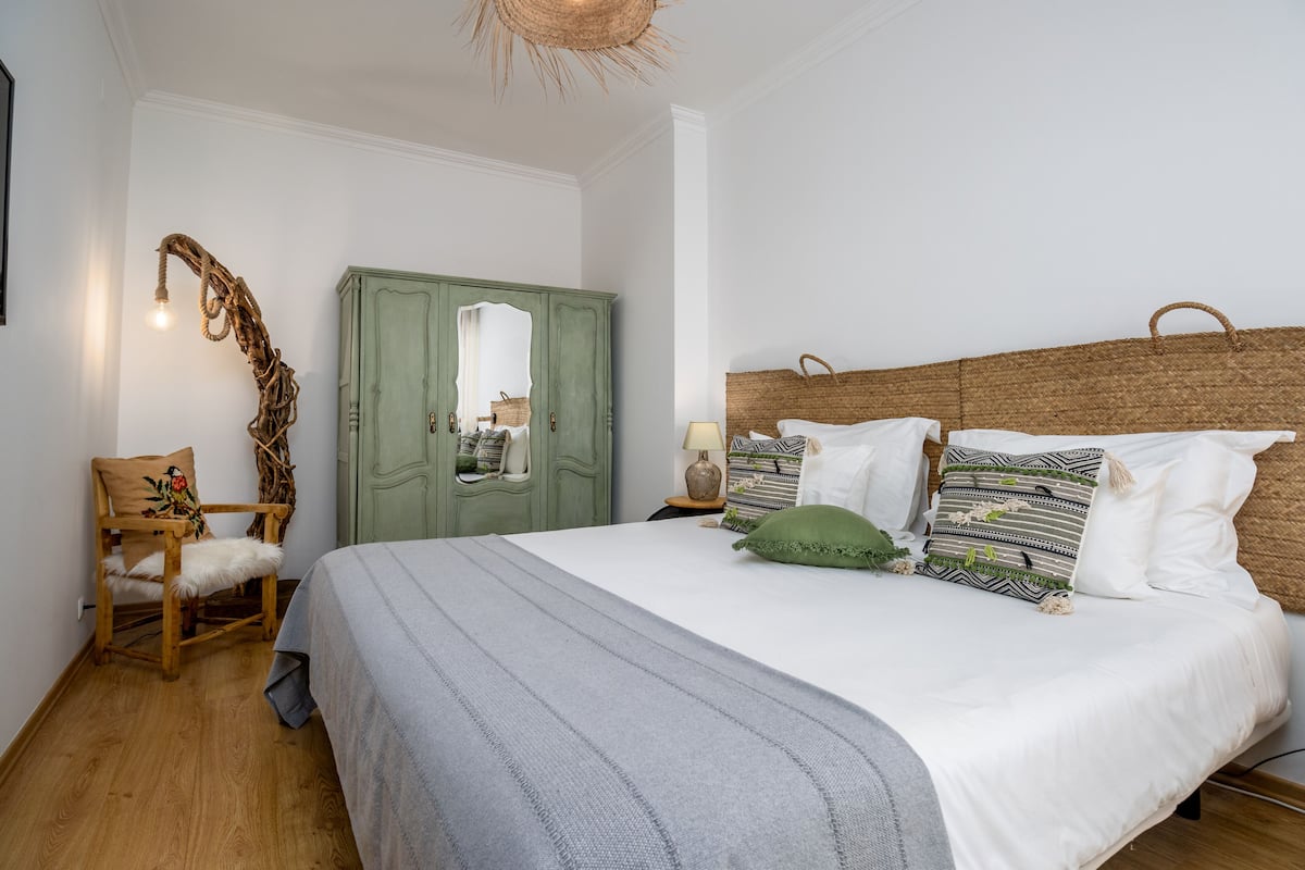 Family Room - Oliveira | 1 kamar tidur, minibar, dan didekorasi berbeda-beda