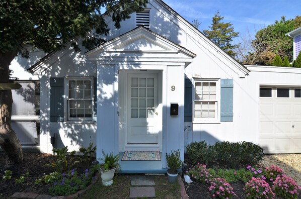 Exterior detail - STEPS TO THE BEACH -ADORABLE 1 BR Cottage-9 Park Ave Rear, Rehoboth Beach, DE (Rehoboth Beach)