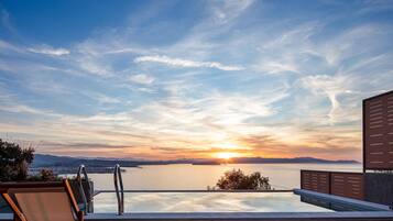 Vila, para fumantes | 3 quartos