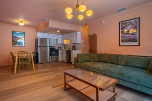 TV, offices - 133 · ☀Pool✔ Kitchen✔ Beach✔ Self Checkin✔ Free Parking✔ (Clearwater)