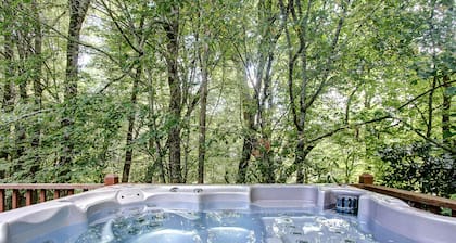 Mountain Serenity: Cozy Retreat with Hot Tub Near Boone