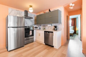 Fridge, microwave, oven, stovetop