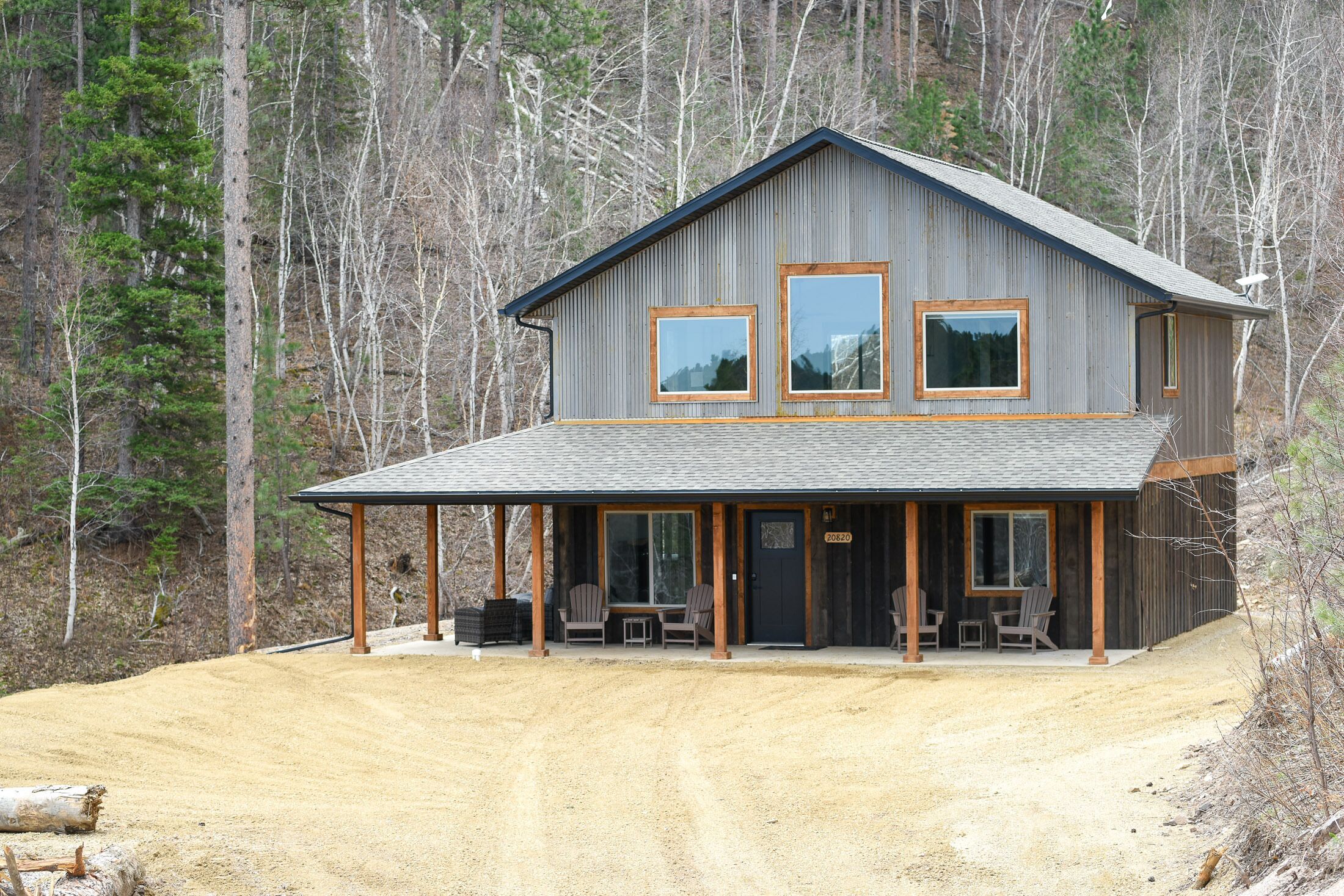 Secluded Newly Built Cabin W/ Hot Tub, Parking & Open Living!