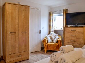 3 Schlafzimmer, kostenloses WLAN, Bettwäsche