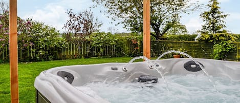 Baignoire à remous extérieure
