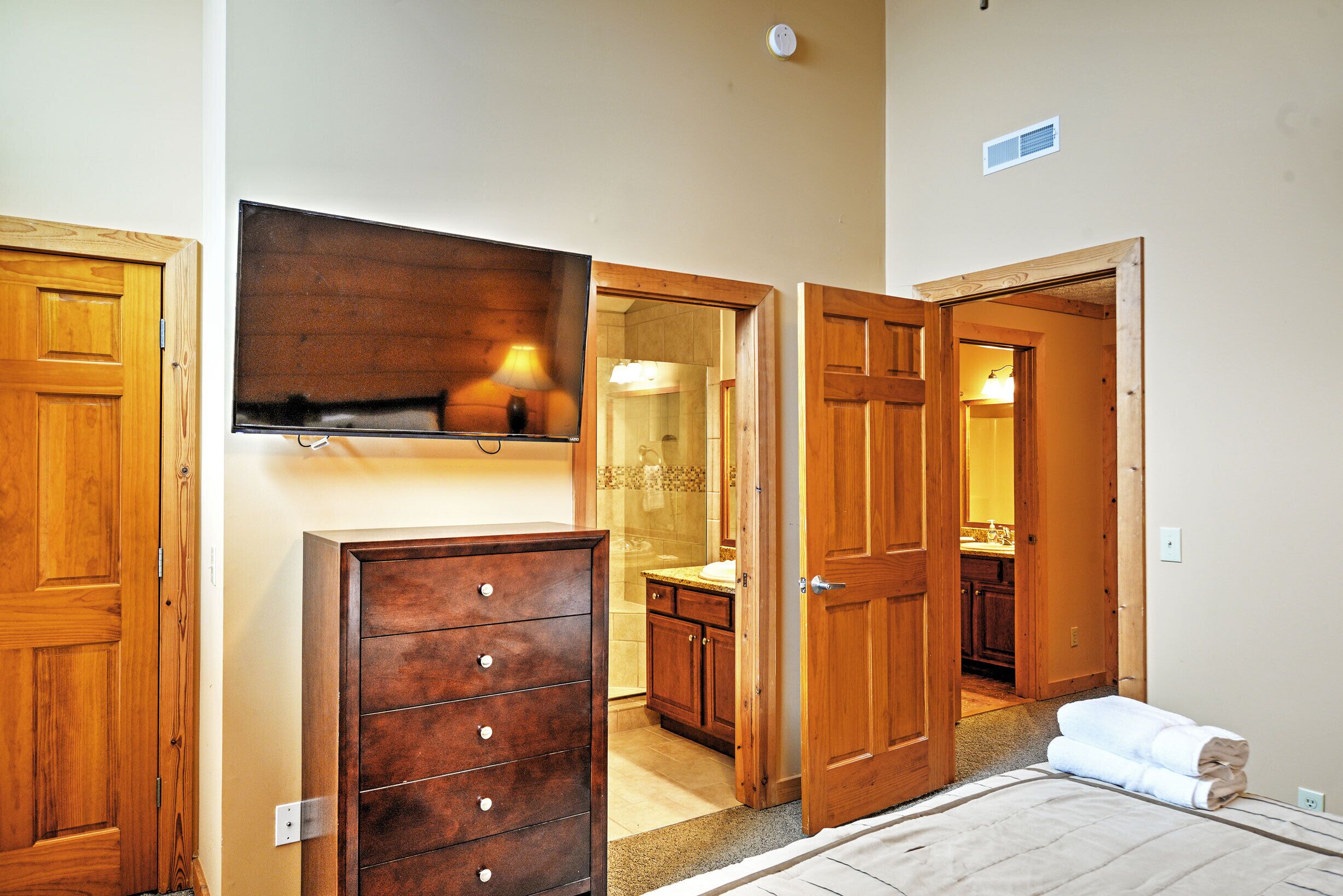 5 多间卧室、熨斗/熨衣板、免费 WiFi、床单