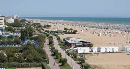 Villa Mughetto Bibione Pineda with large garden
