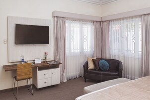 Habitación individual superior | Escritorio, wifi gratis, ropa de cama