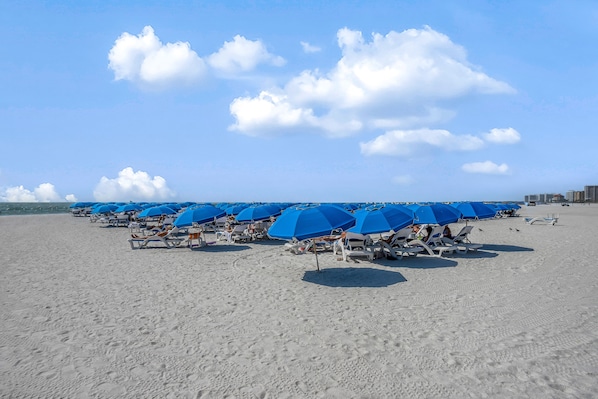 Sulla spiaggia, teli da spiaggia