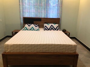 2 Schlafzimmer, Schreibtisch, WLAN, Bettwäsche