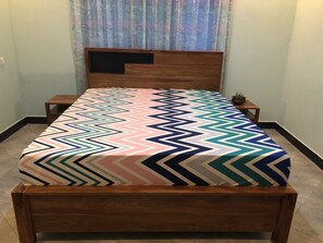 2 Schlafzimmer, Schreibtisch, WLAN, Bettwäsche