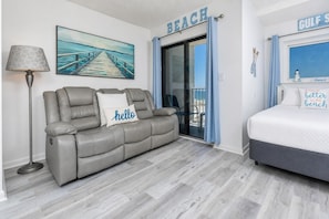 2 bedrooms, iron/ironing board, free WiFi, bed sheets - Royal Gulf Beach & Racquet 5302 - Beautiful Studio Gulf Front Unit! (Gulf Shores)