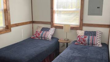2 bedrooms, free WiFi, bed sheets