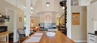 The Odyssey - Unique Pet Friendly Waterfront Home