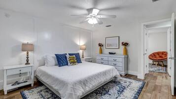 4 bedrooms, desk, iron/ironing board, travel crib