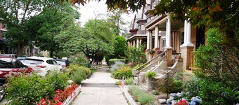 Modern/Luxury 2 bdrm- KING Bed- University City