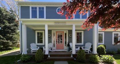 The Costal Corner - Martha's Vineyard