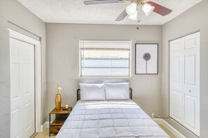 4 bedrooms, Internet, bed sheets