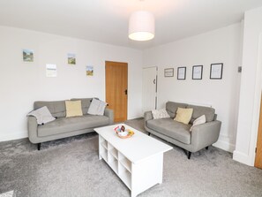 Cottage | Interior - Harpur Cottage (Buxton)