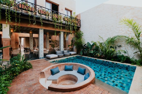CIGNO Ermita Hotel Boutique
