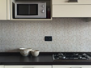 Fridge, microwave, coffee/tea maker, electric kettle