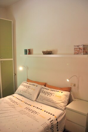 1 camera, Wi-Fi gratuito, lenzuola