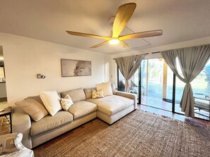 TV - CP 411 Beautiful Dune View Condo -  Welcome! (Fort Pierce)