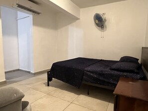 3 chambres, fer et planche à repasser, Wi-Fi