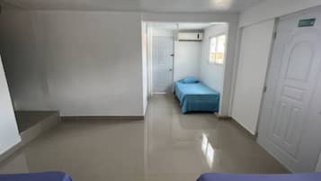 3 bedrooms, iron/ironing board, WiFi