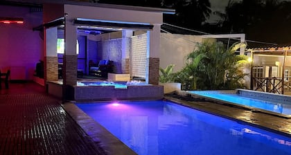 Villa H2o, in the city 10-15 minutes from the Center