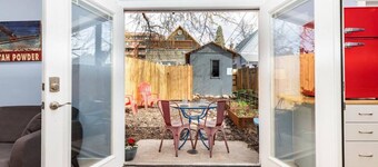 Adorable & Pet Friendly-Close to U and Downtown!