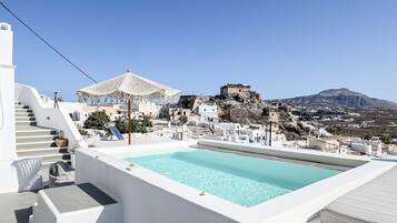 ห้องสแตนดาร์ดสตูดิโอสวีท | ลานระเบียง/นอกชาน