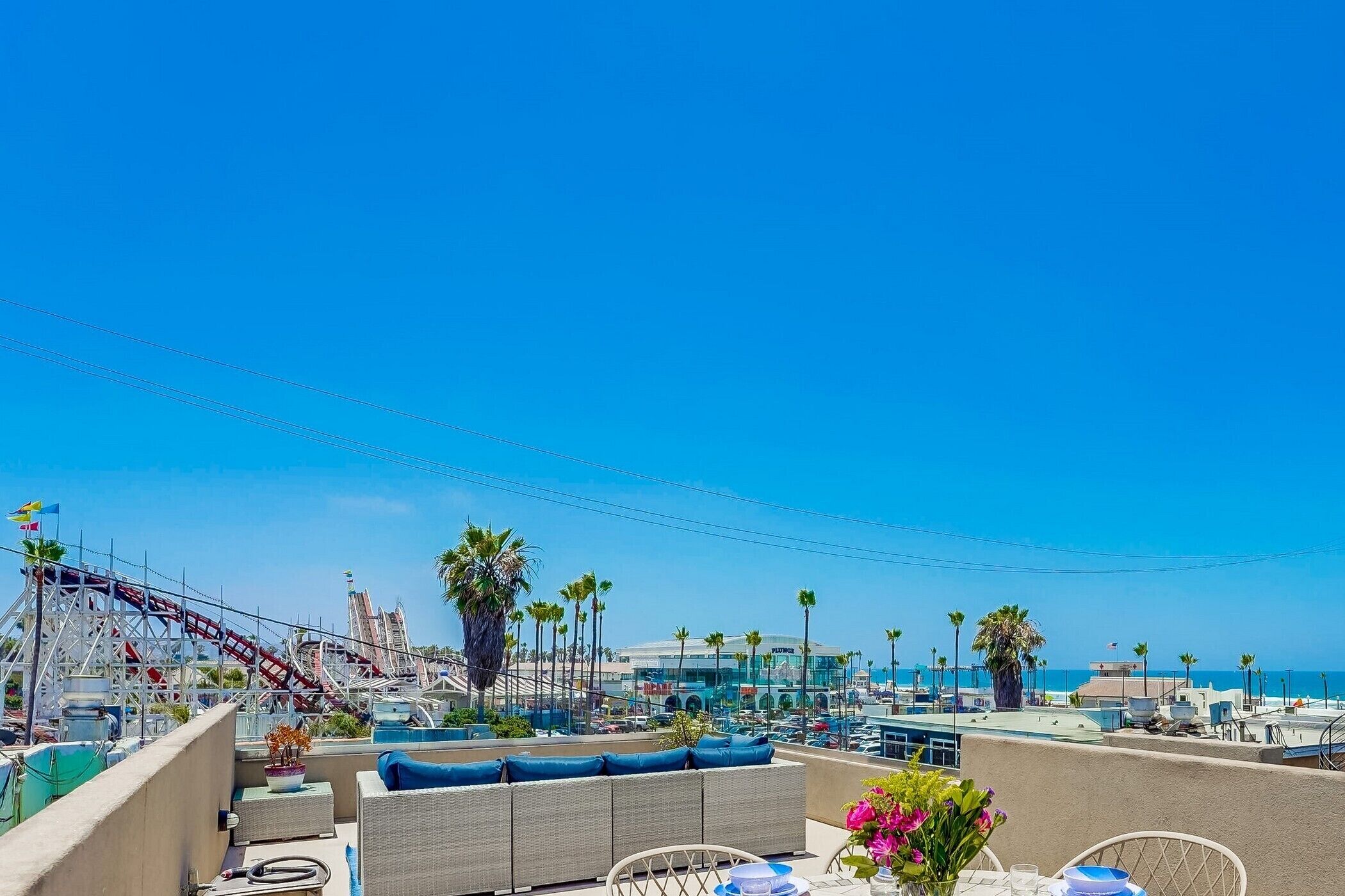 屋外ダイニングエリア