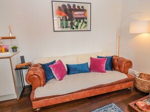 Cottage | Living room - 8 Pedwell Way (Berwick-upon-Tweed)