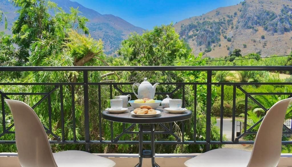Exclusive Double or Twin Room, 1 Bedroom, Non Smoking, Mountain View | Terrace/patio
