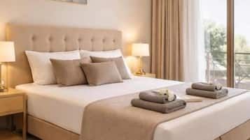 Chambre Triple Familiale, 1 chambre, non-fumeurs, vue montagne | Draps en coton égyptien, literie de qualité supérieure