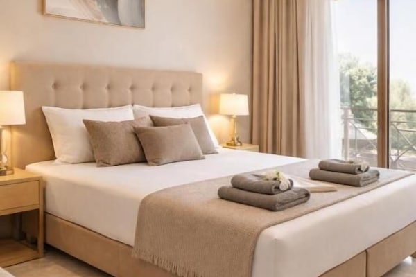 Kamar Triple Keluarga, 1 kamar tidur, Bebas Asap Rokok, pemandangan gunung | Seprai katun Mesir, seprai premium, dan selimut bulu angsa
