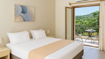Family Triple Room, 1 Bedroom, Non Smoking, Mountain View | Egyptian cotton sheets, premium bedding, down comforters