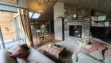 Cottage | Interior