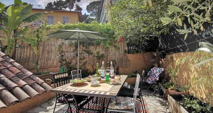 Coeur de Nice au calme, maison niçoise atypique avec grande terrasse ensoleillée