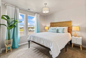 3 bedrooms, desk, iron/ironing board, travel cot