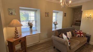 Cottage | Interior