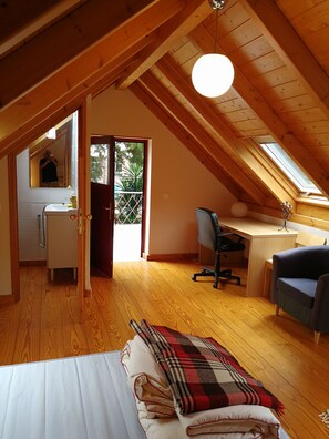 2 Schlafzimmer, Schreibtisch, kostenloses WLAN, Bettwäsche