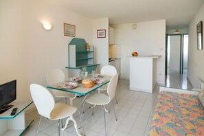 Apartament | 2 dormitoris, wifi gratuïta i roba de llit 